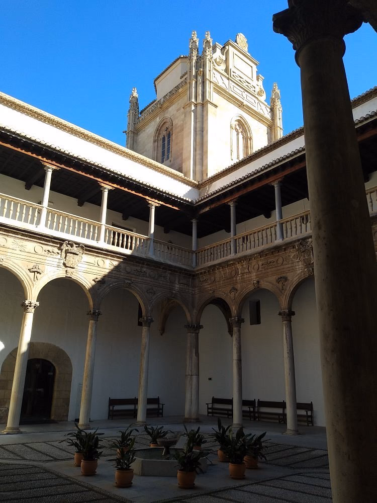 ¿Cómo visitar el Hospital Real?