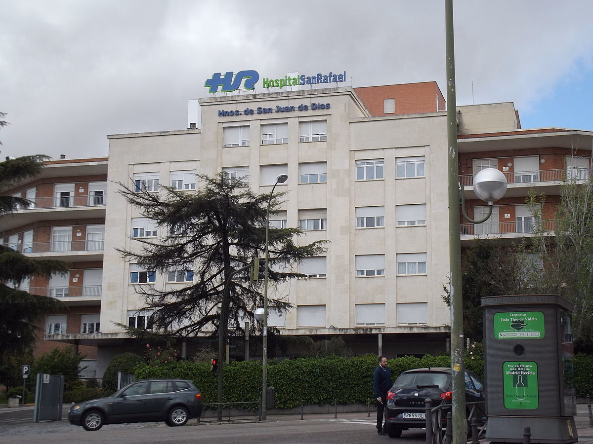 ¿Cómo puedo reservar una visita en Hospital San Rafael de Madrid?