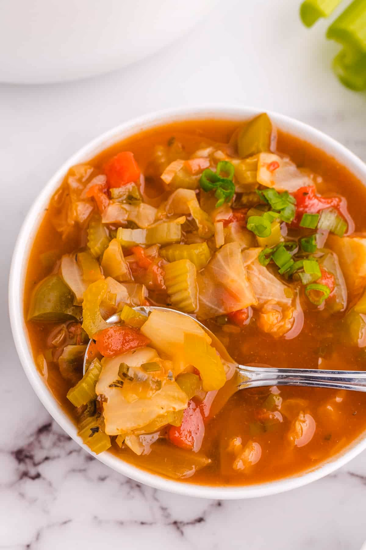 What is a detox cabbage soup diet?