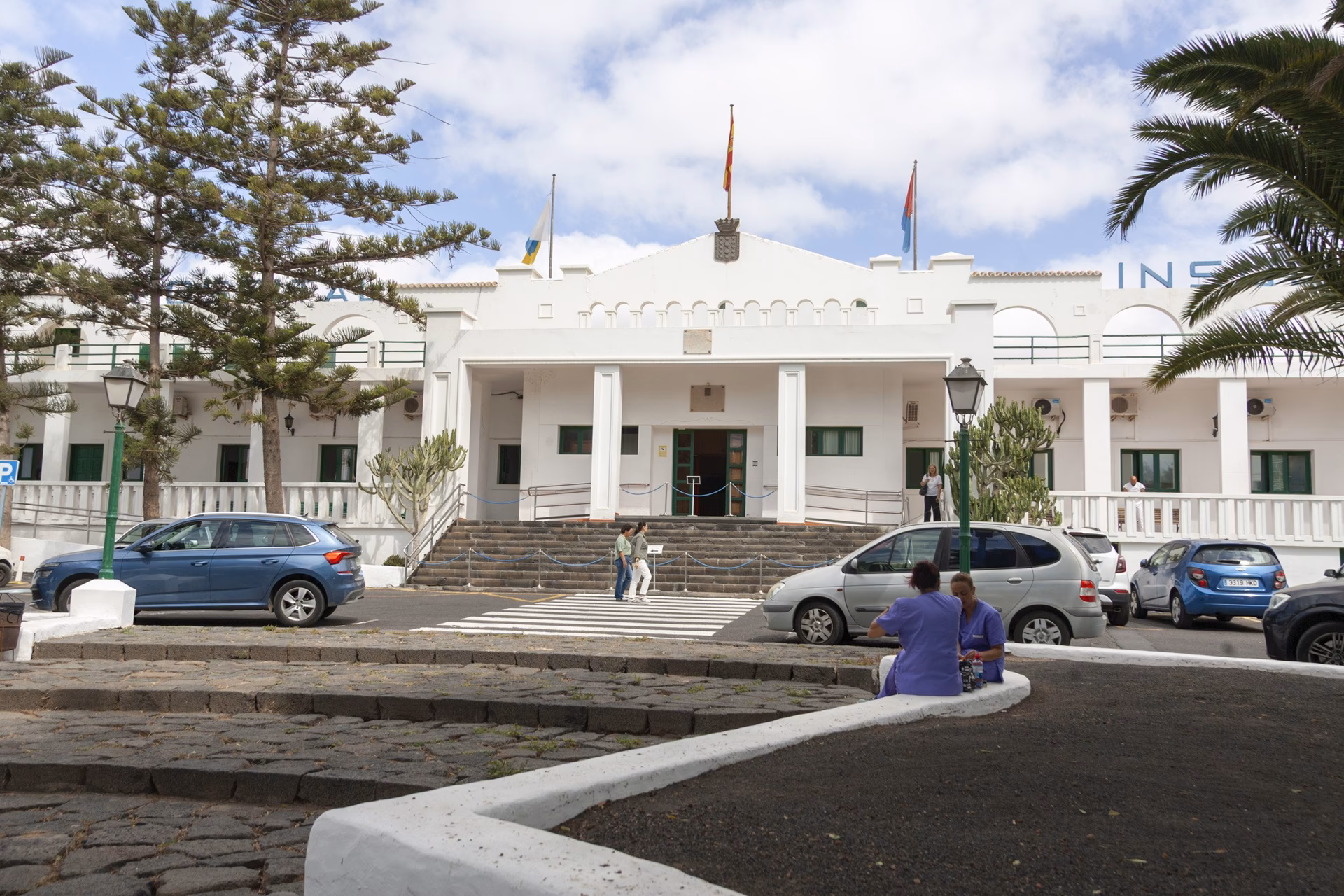 Where can I get medical care in Lanzarote?