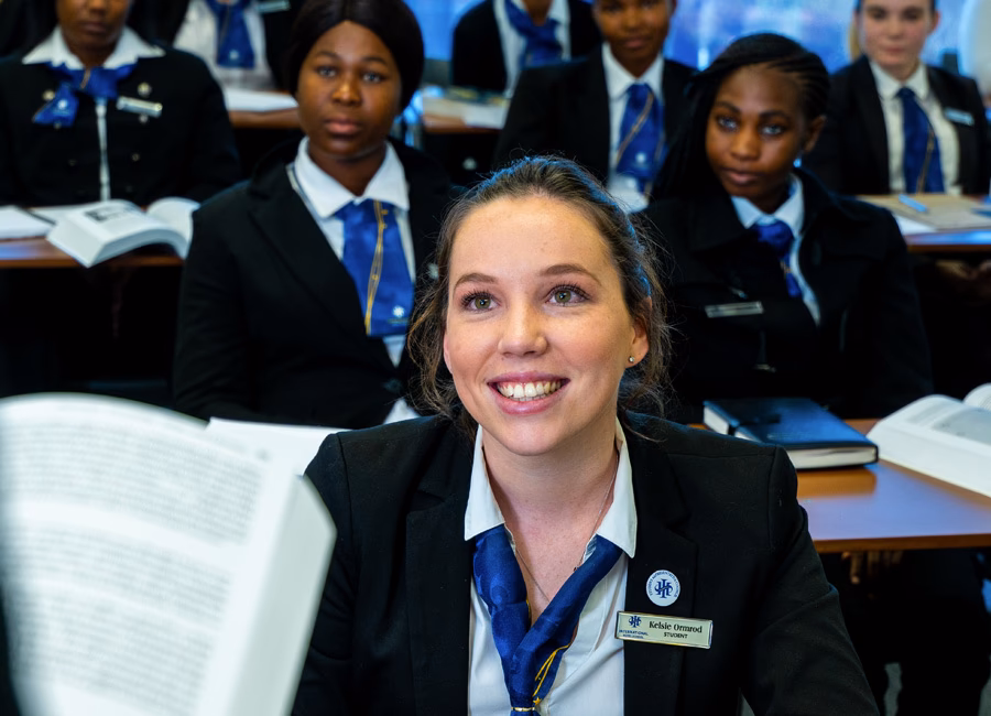 How do I become a hotel manager in South Africa?