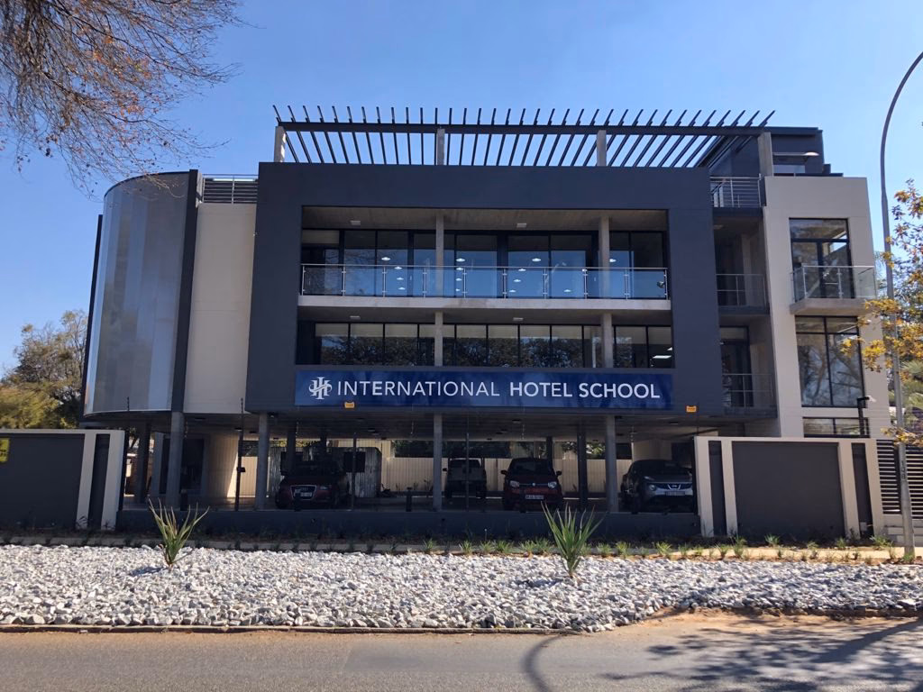 Which hotel management courses are available in Pretoria South Africa?