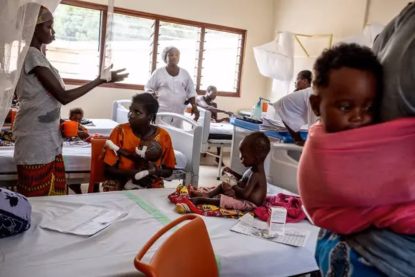 Where is the largest hospital in Central African Republic?