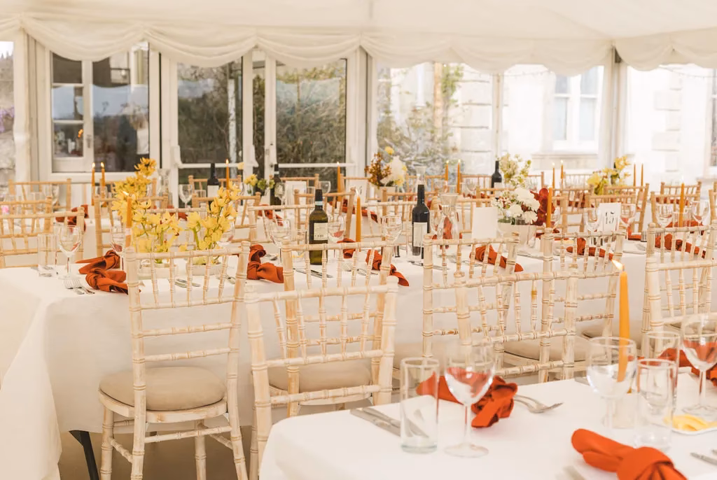 How much alcohol do wedding guests drink?