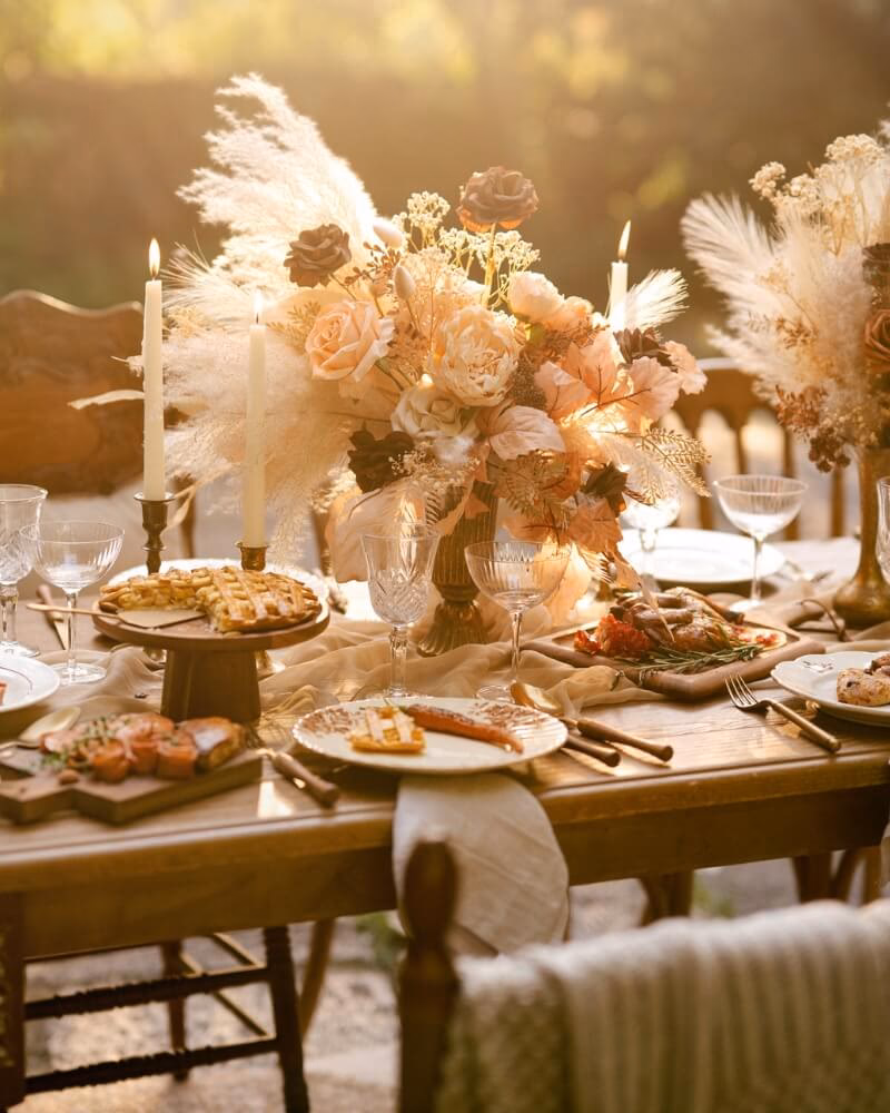 What are the best wedding table centerpiece ideas?