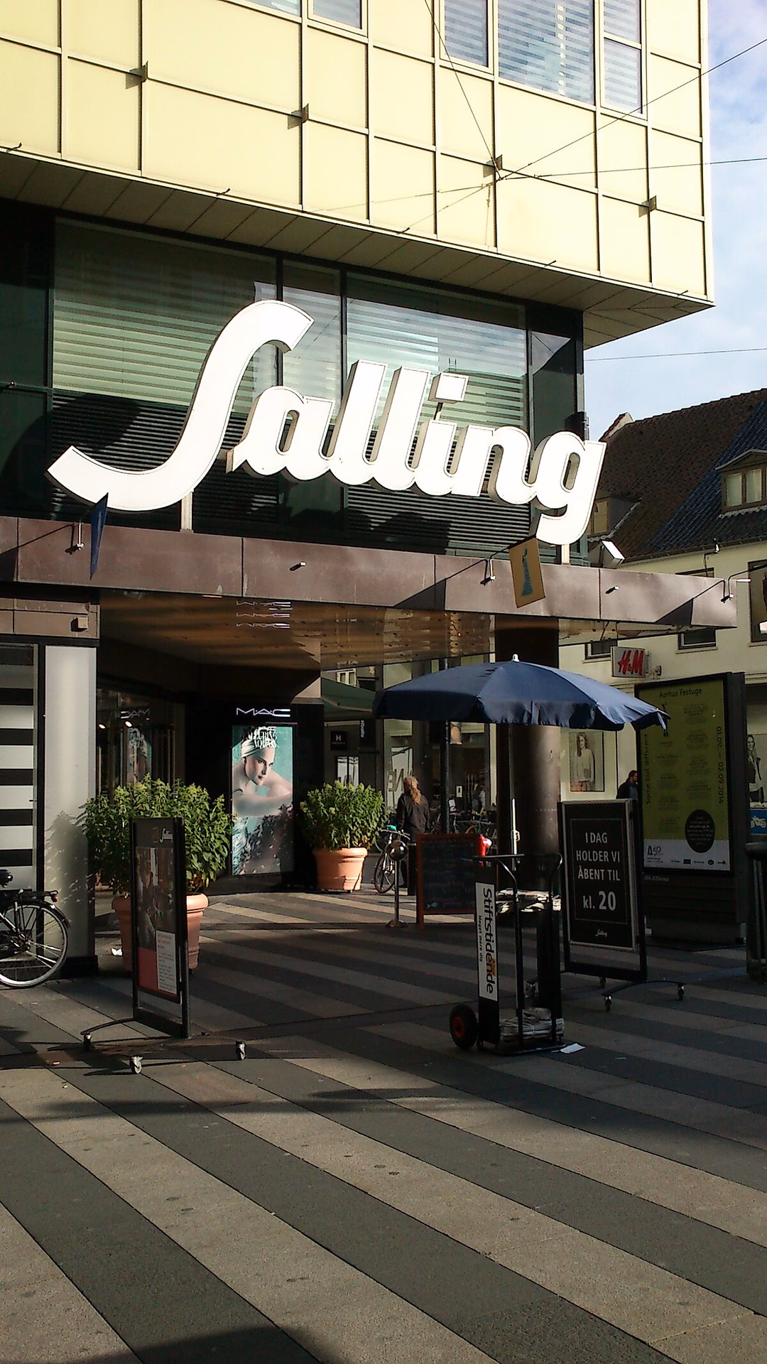 Where are Dansk Supermarked stores located?