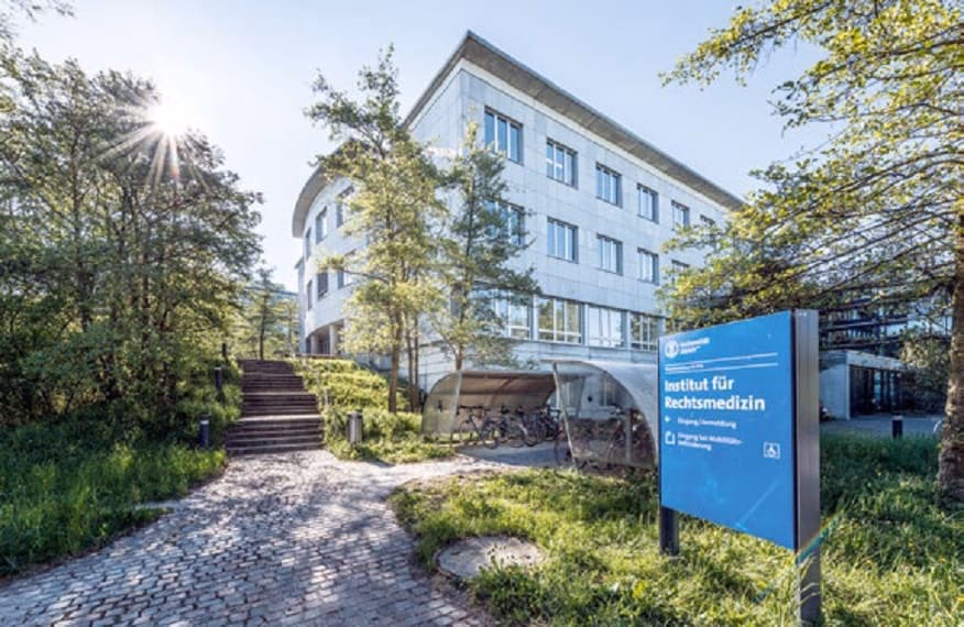 Can I visit the Institute of Forensic Medicine in Bern?