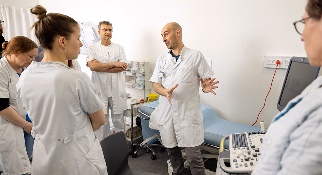 Where can I find a pain & headache clinic in Denmark?