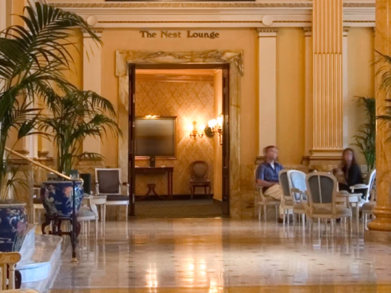 What is a BSc (Hons) International Hospitality Management course?