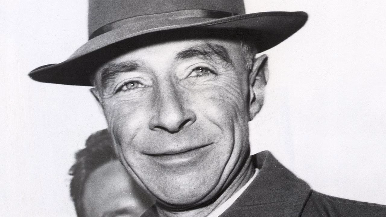 How did Robert Oppenheimer die?
