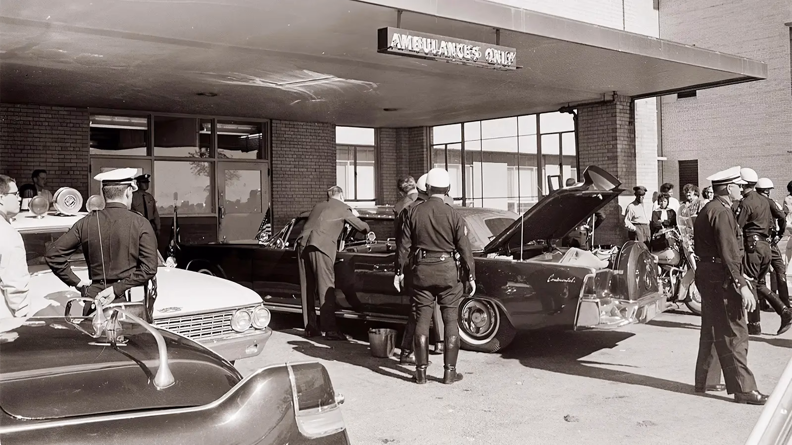 Who were the medical professionals at Kennedy Memorial Hospital?