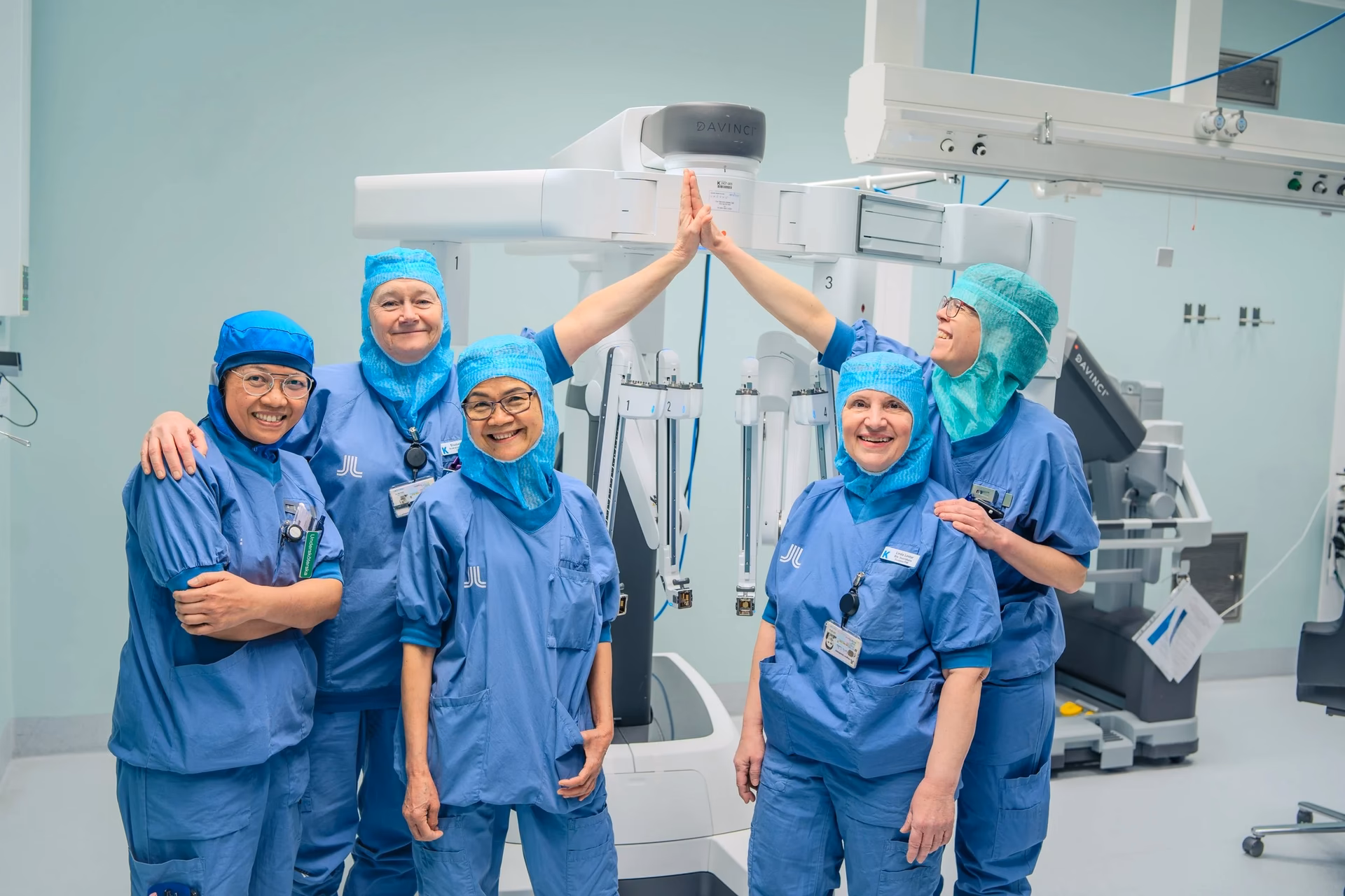 How much does an ambulance cost in Karolinska?