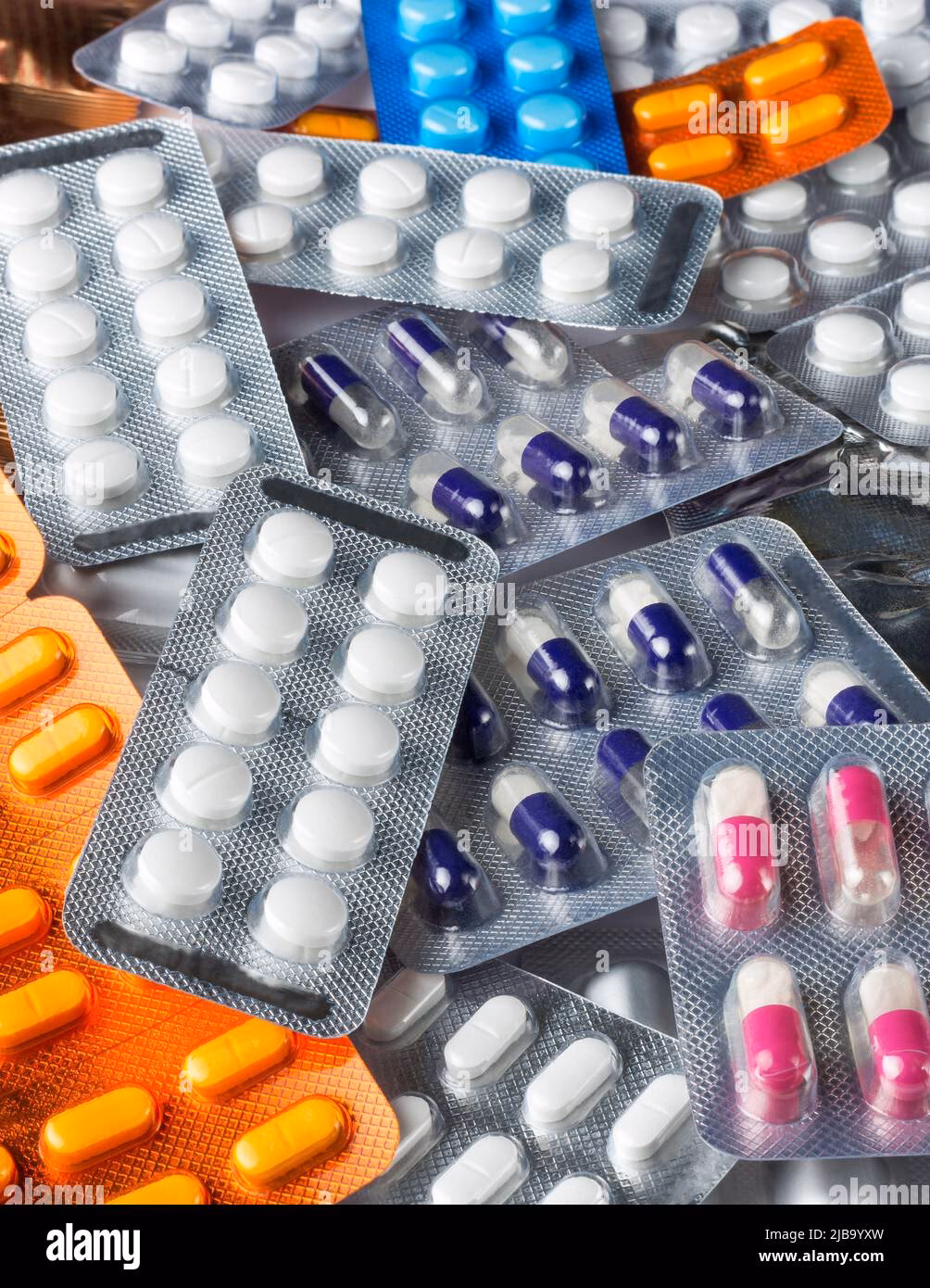 How many medications photos & images are there?
