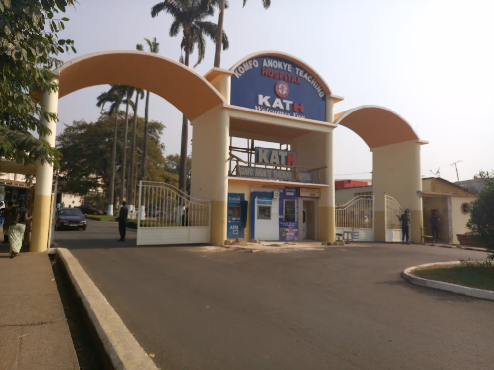 Did Gee build the Komfo Anokye sword?