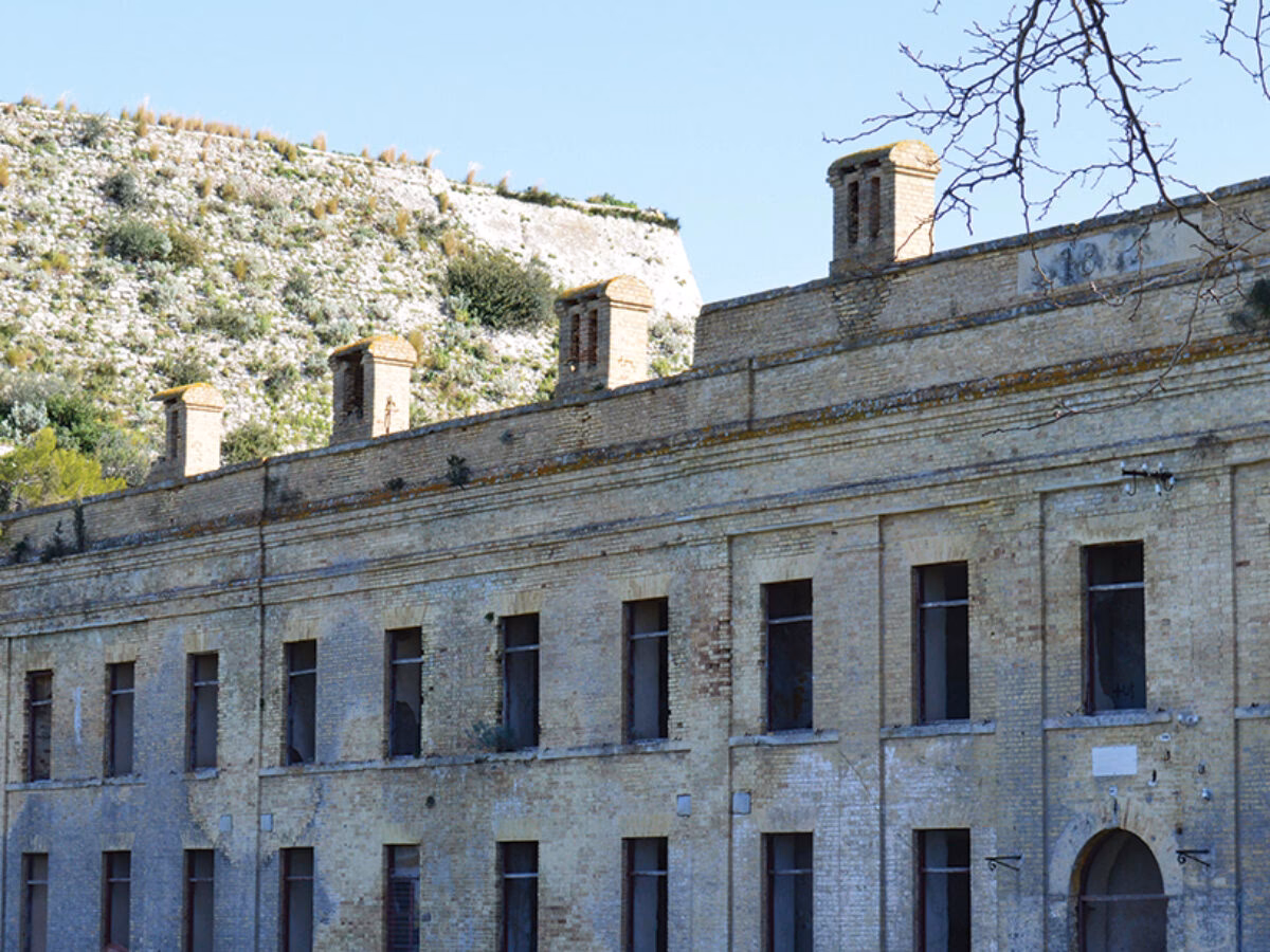 Is it safe to drink bottled water in Corfu?