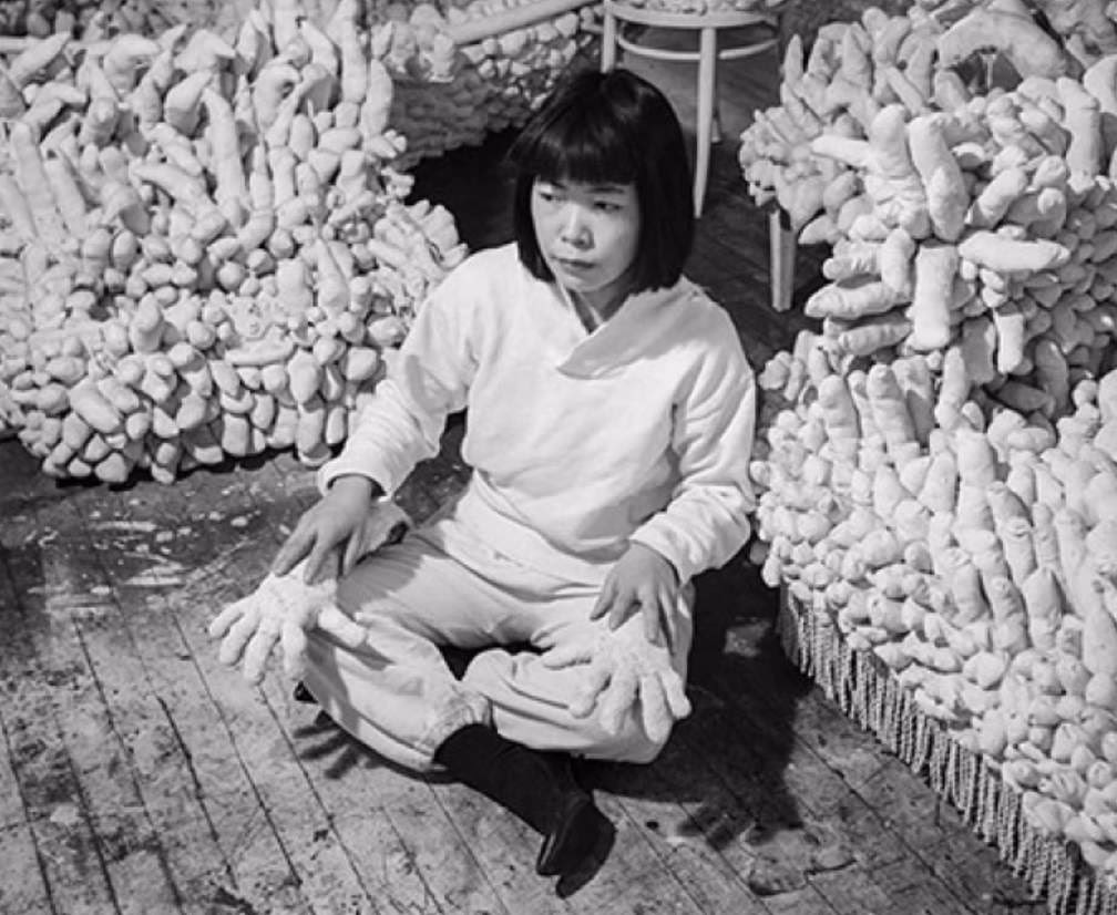 Did Kusama ever leave a psychiatric hospital?