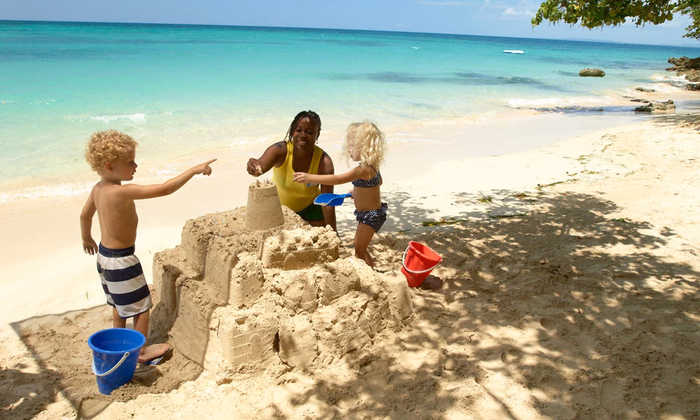 Where are the best last-minute Labor Day weekend destinations?