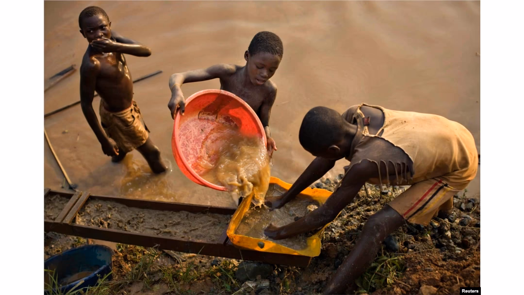 How can South Africa move towards a future of migrant labour?