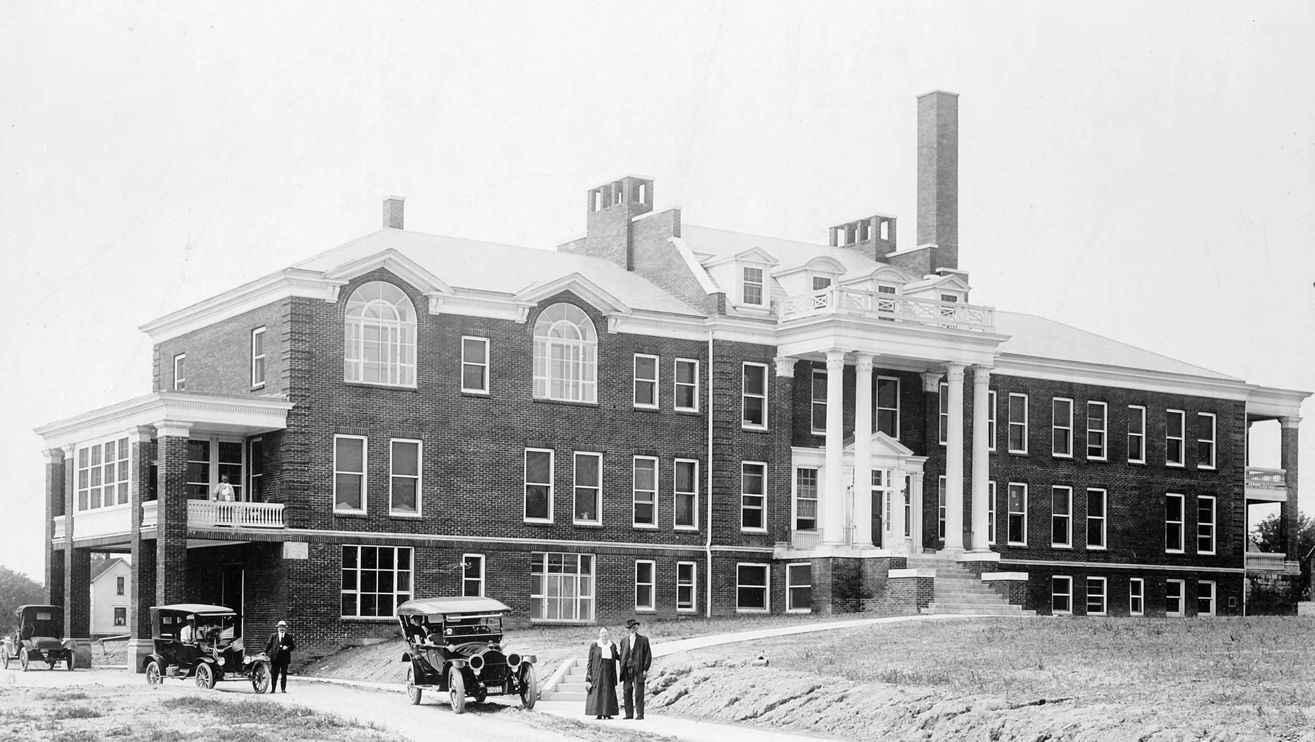 When was the Mansfield General Hospital opened?