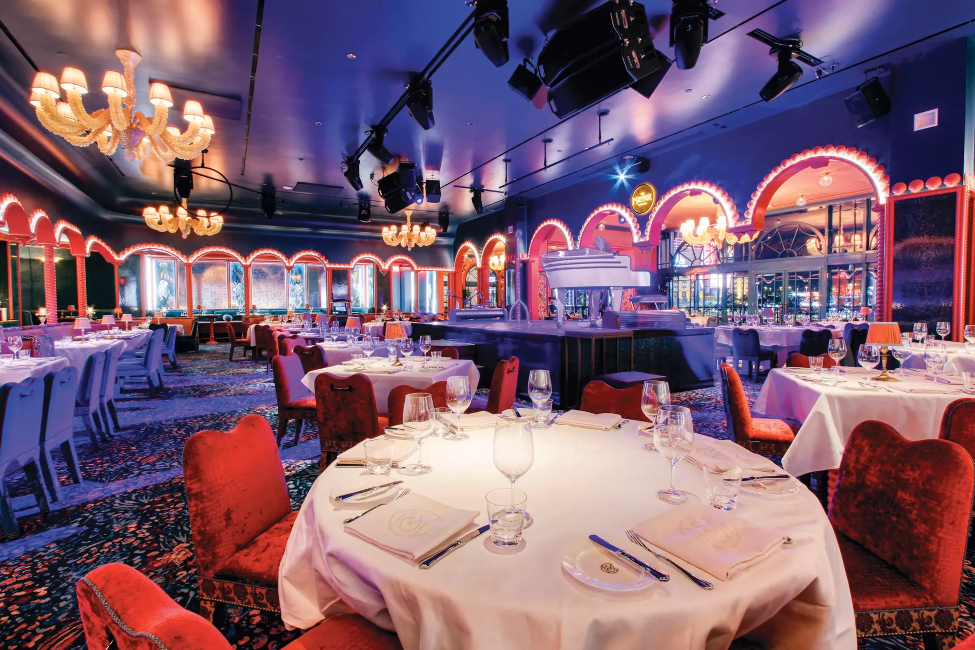 Is Mayfair Animal Clinic a 24-hour facility?