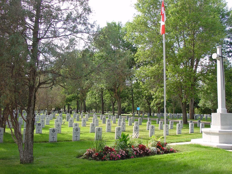 How many cemeteries are there in Medicine Hat?