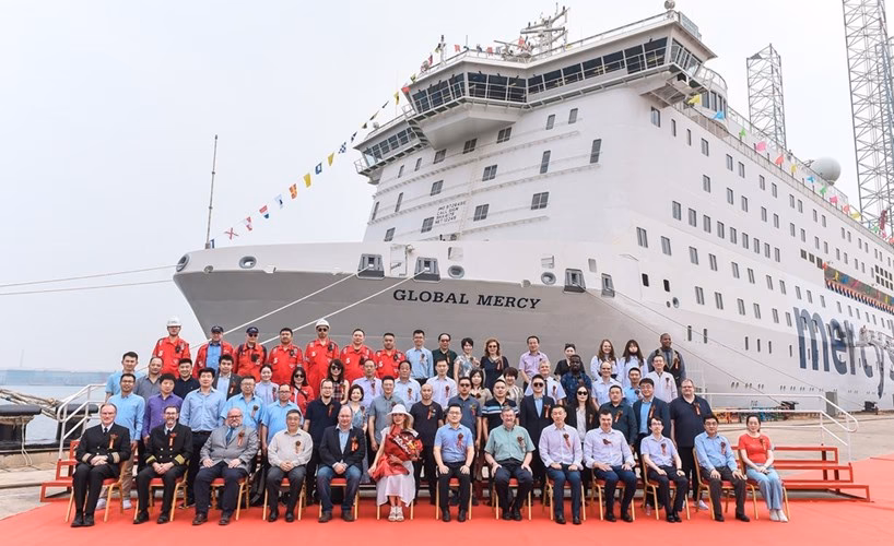 Where is Mercy Hospital located?