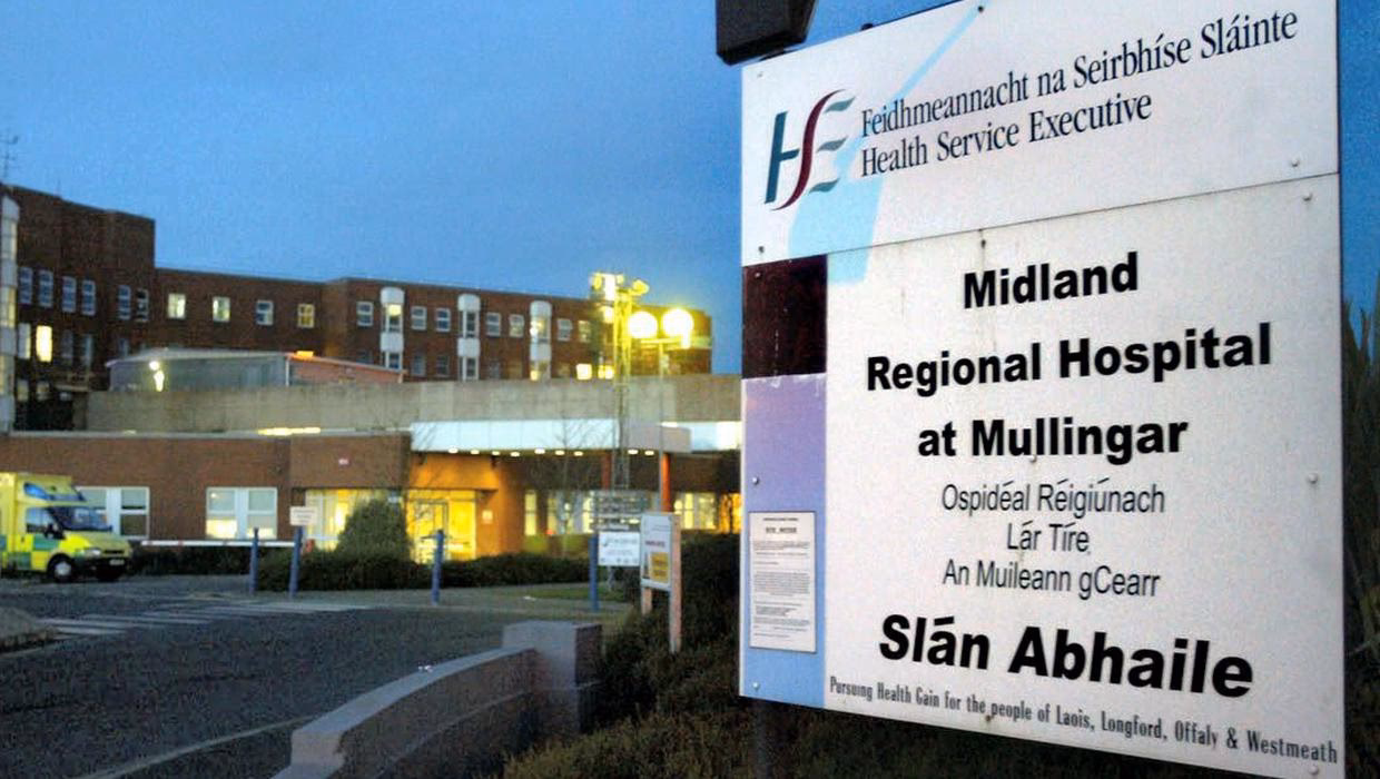 What services are available at Mullingar hospital?
