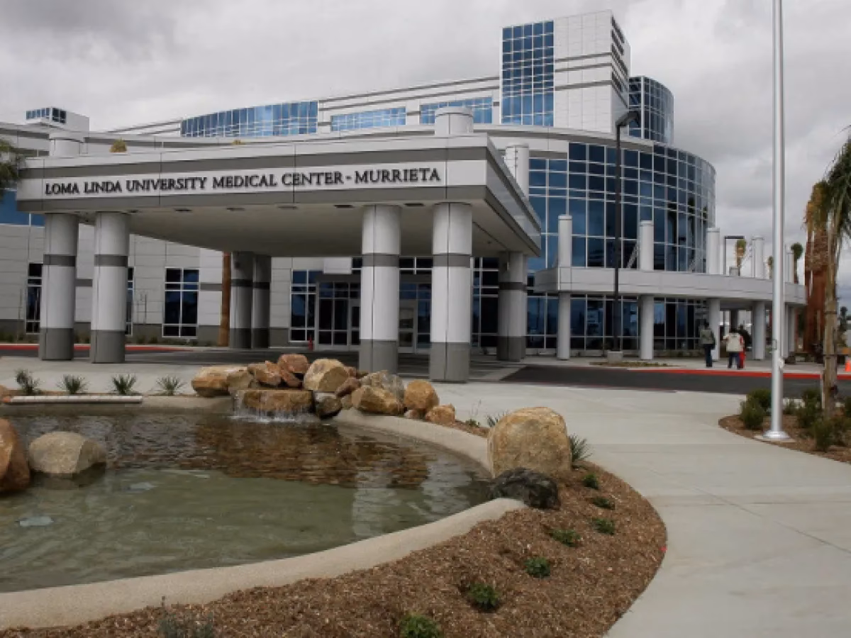 Where is the Mira Loma apartments located?