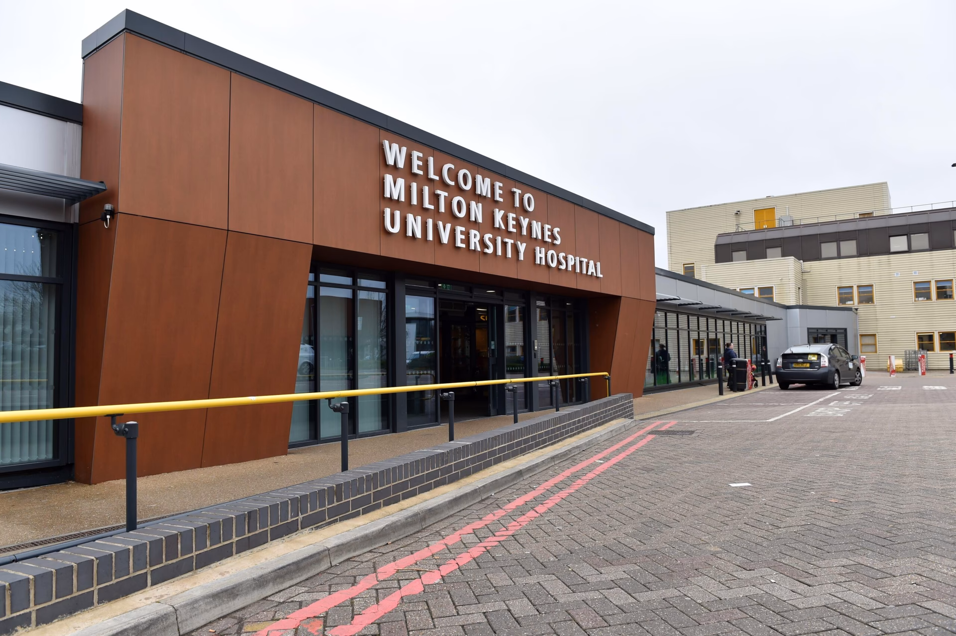 How do I contact Milton Keynes University?