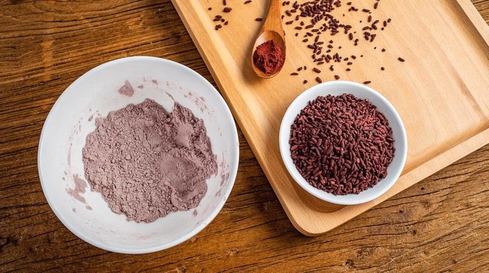 Does monacolin K help lower cholesterol?