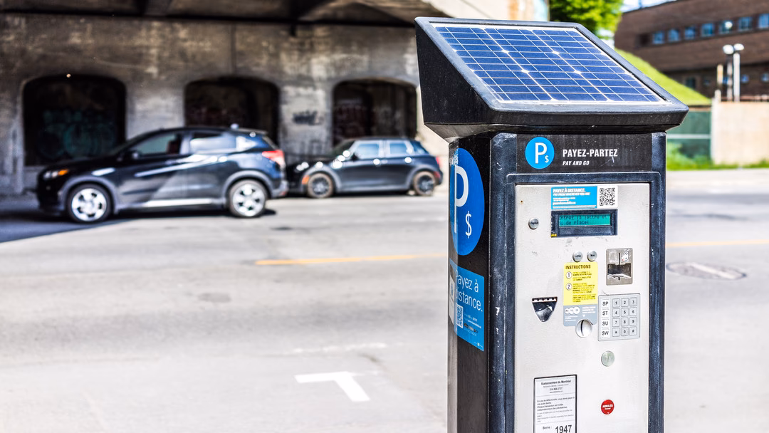 Can a disabled person Park in a parking meter in Montréal?