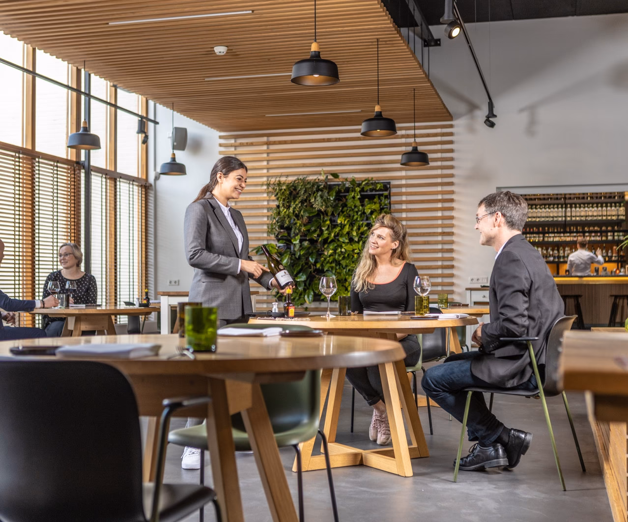 Does NHL Stenden offer accommodation?