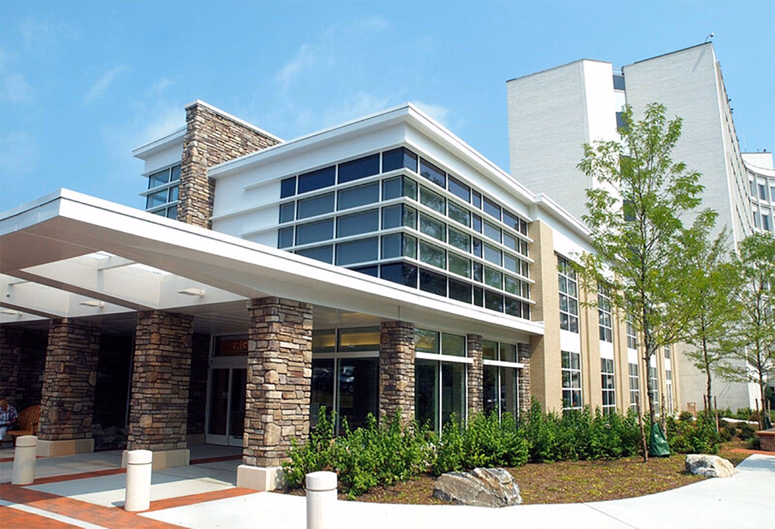 How do I find a specialist at Northern Westchester Hospital?