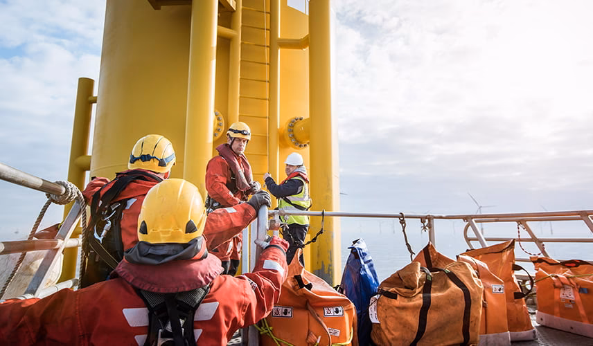 How to manage an offshore team?