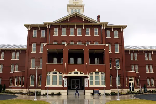 Did Nurse Ratched sleep in 'One Flew Over the Cuckoo's Nest'?