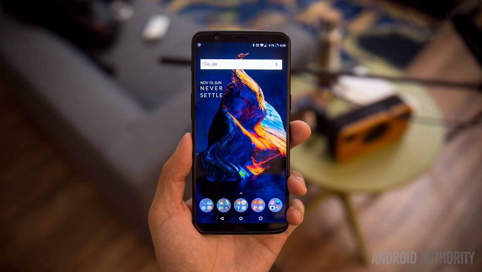 Does OnePlus 5T have a good battery?