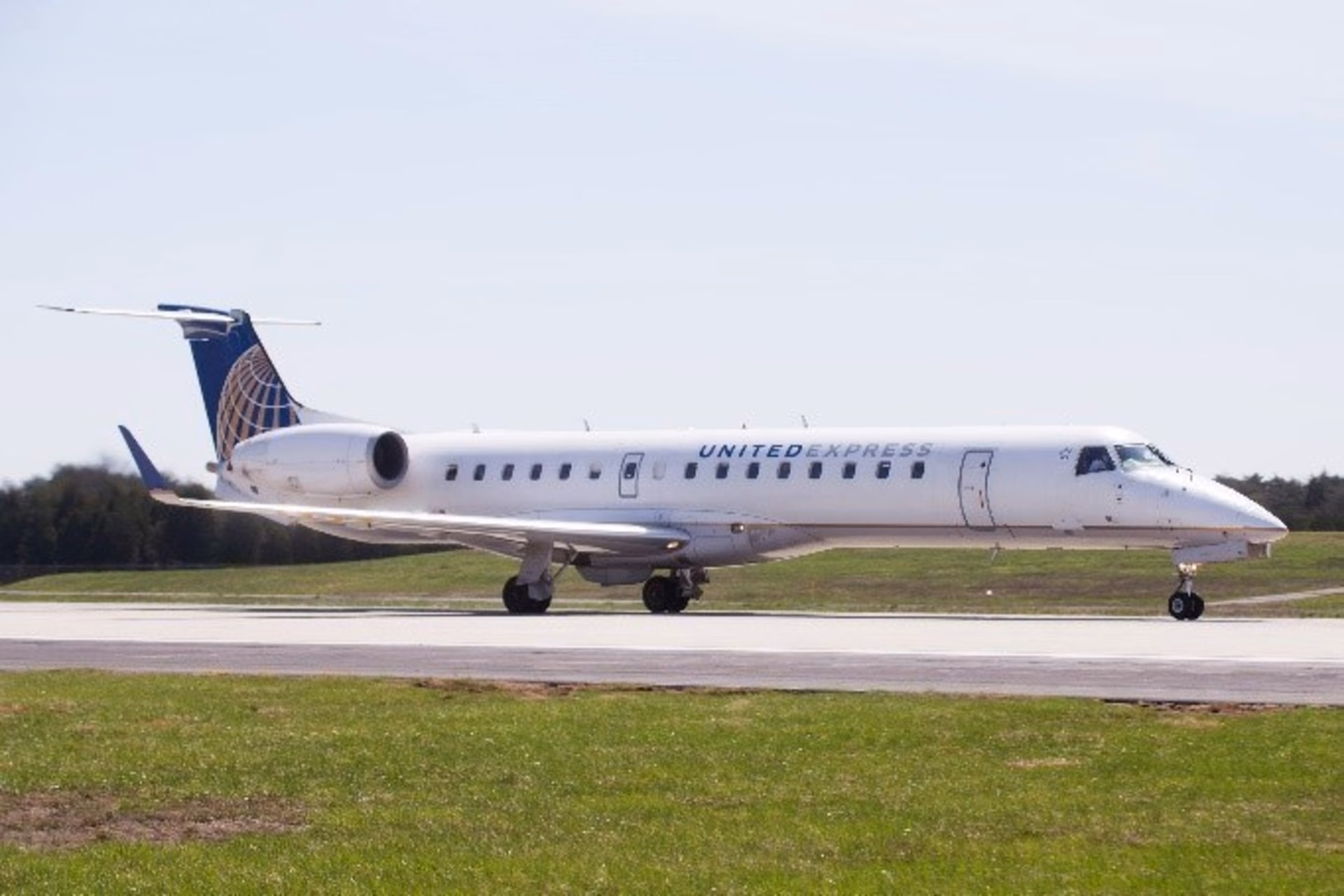 Who is commuteair?