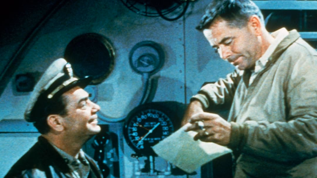 What happened to pop's submarine in 'Honolulu'?