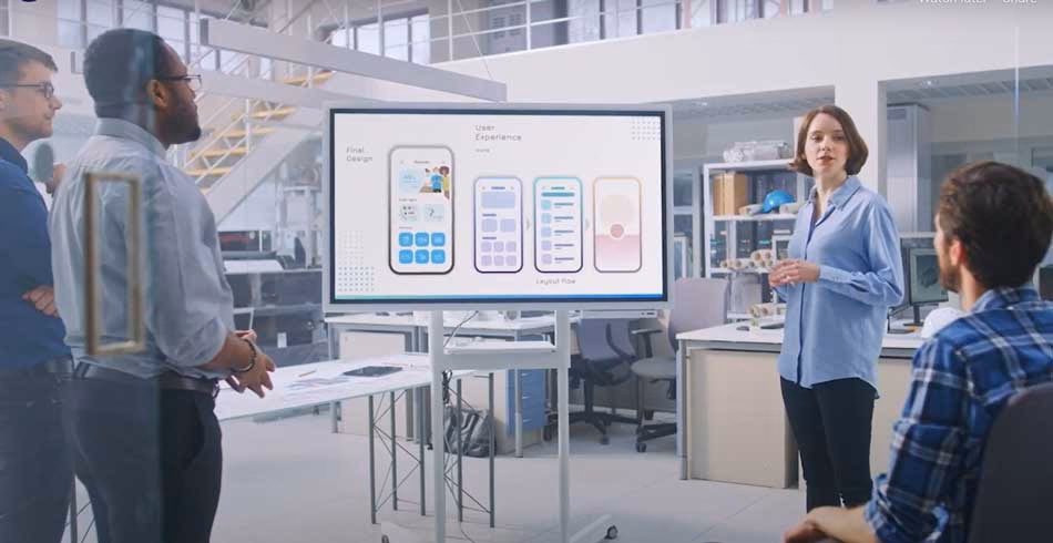 What is an engineering operations manager?