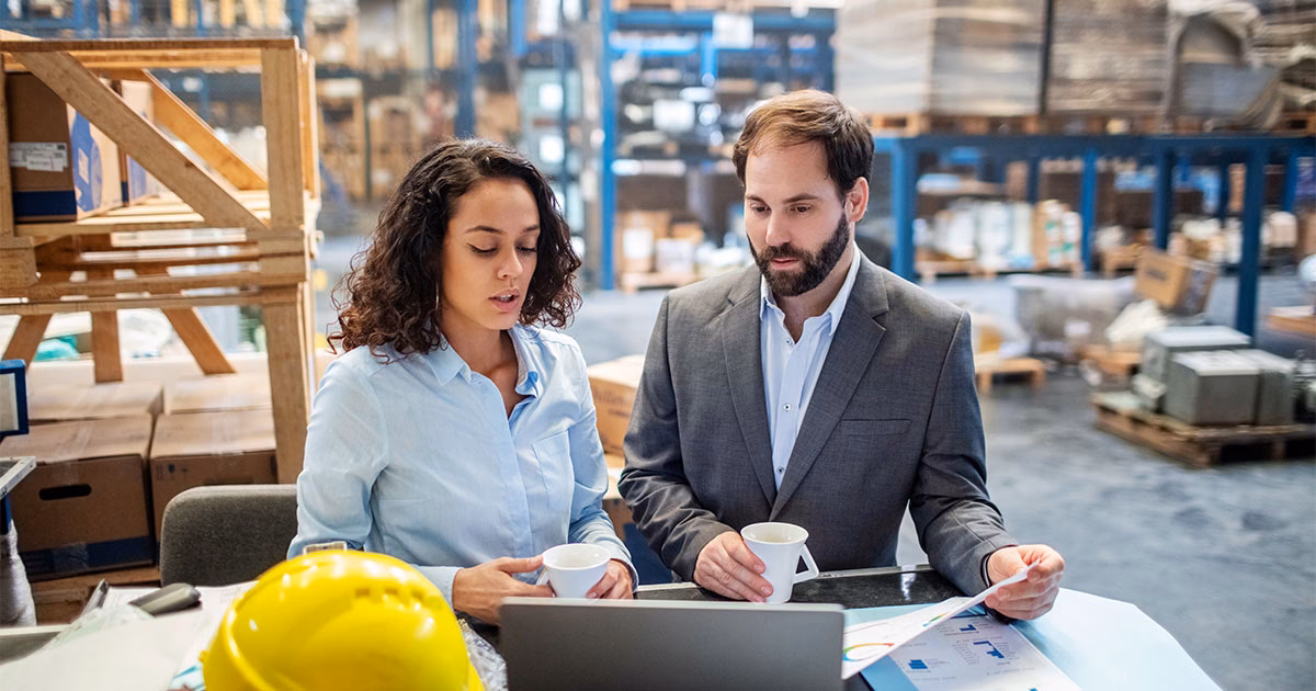 How do I find a supply chain job?