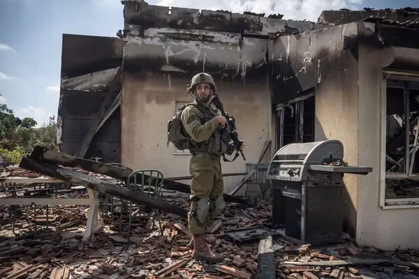 Does revival protocol bleed out soldiers back up?