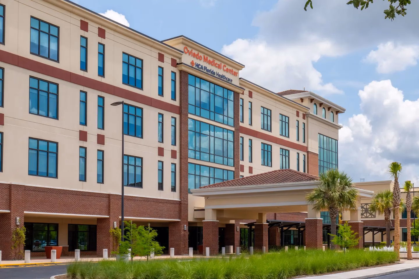 What services does Oviedo Medical Center offer?