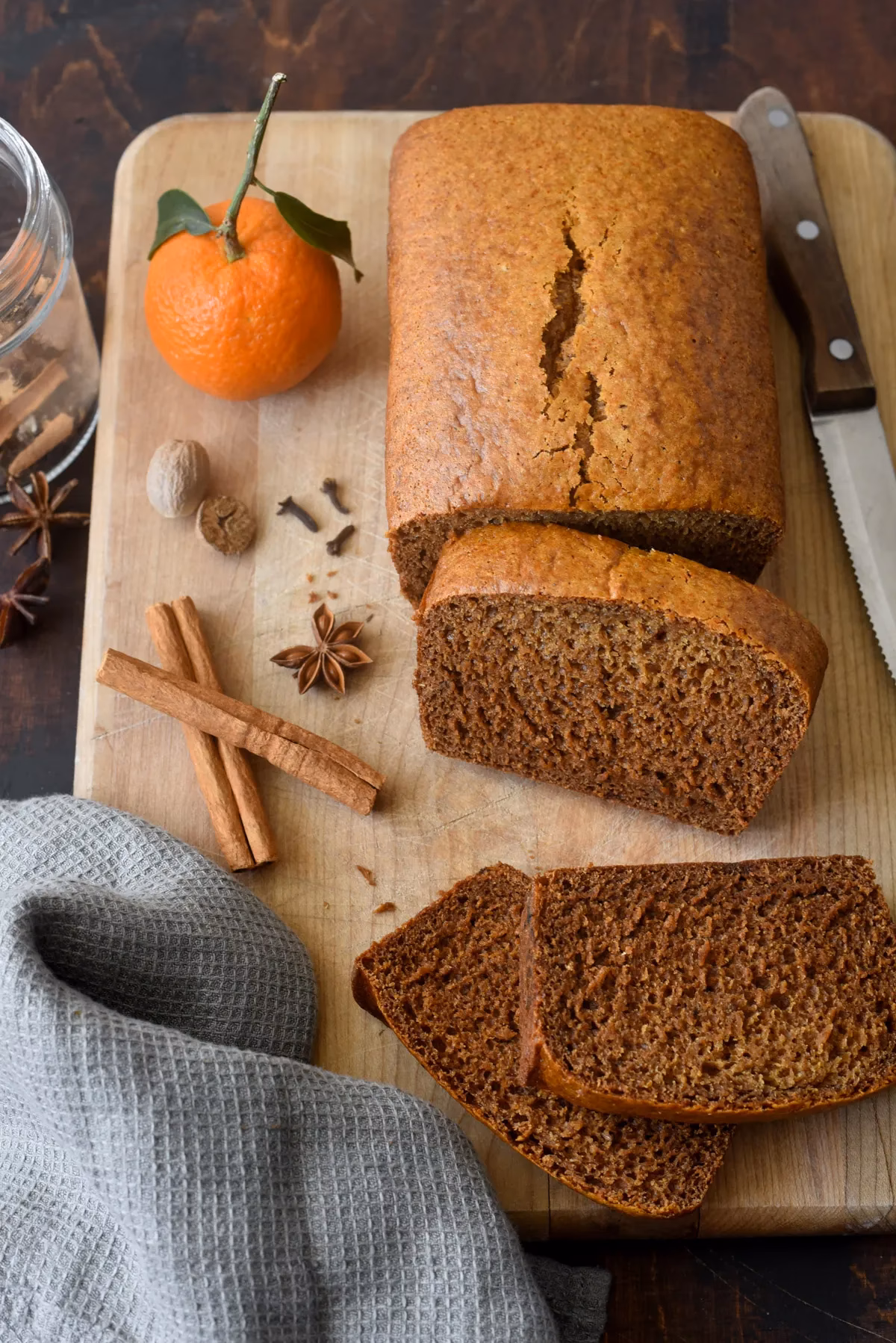 What is pain d'epices made of?