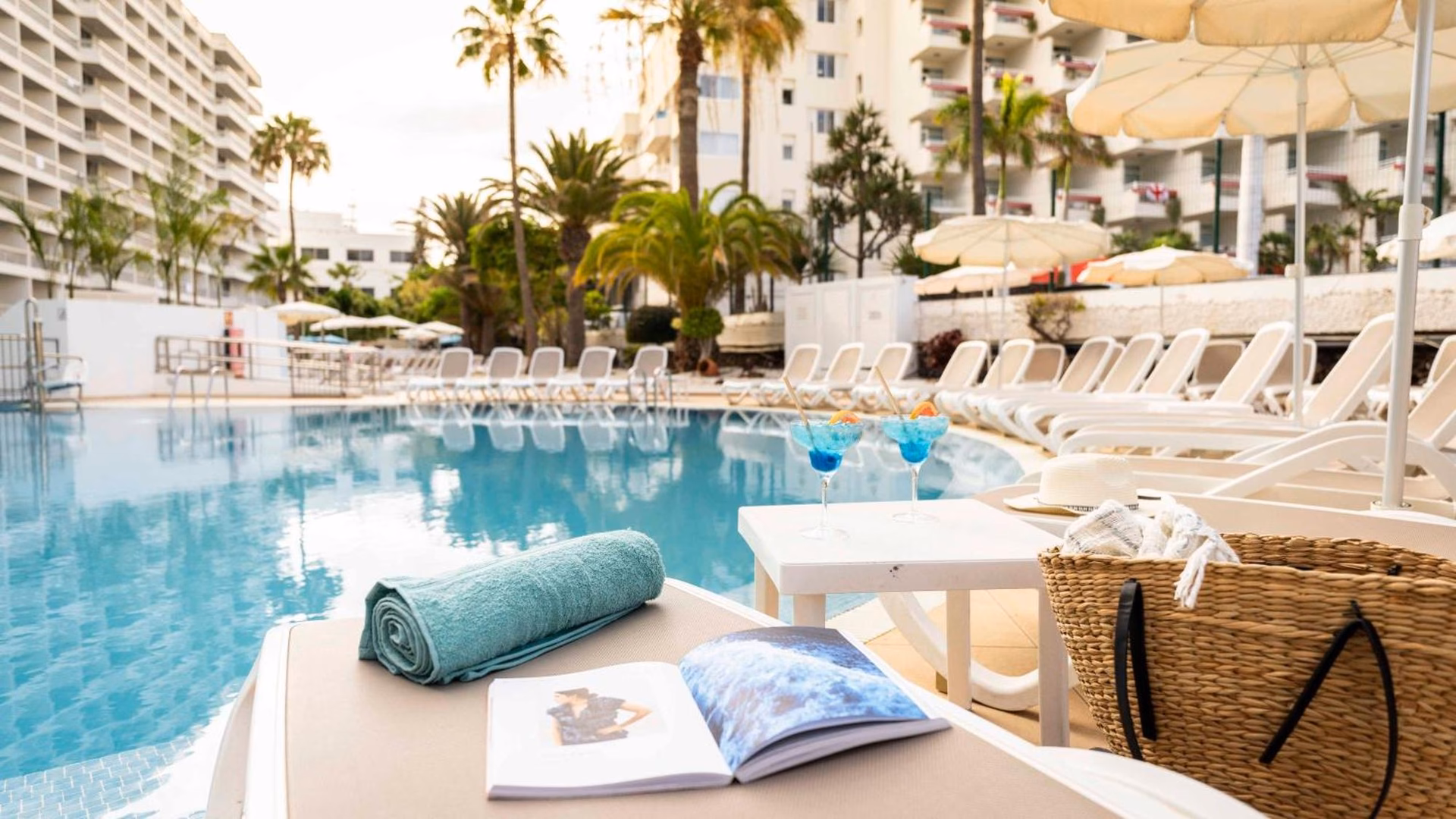 How far is Palm Beach Club from Tenerife South Airport?