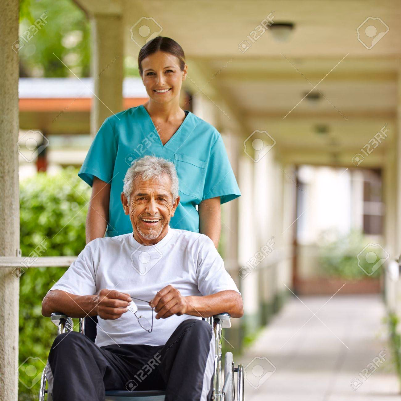 How can a hospital garden help patients and visitors?