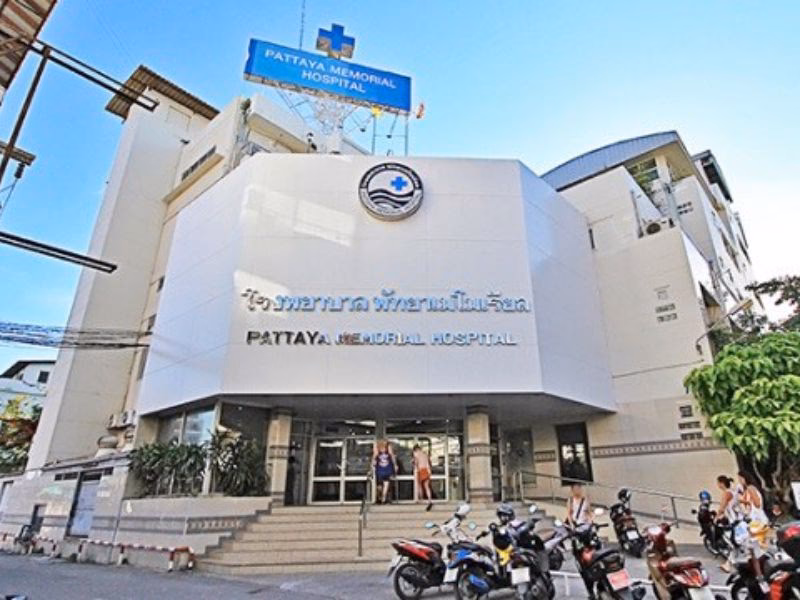 How many hospitals are there in Pattaya?