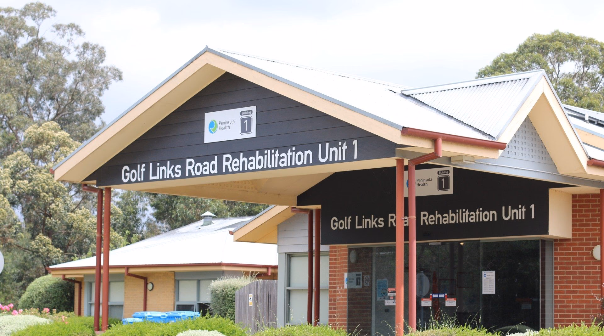 Does Peninsula Health offer inpatient rehabilitation?