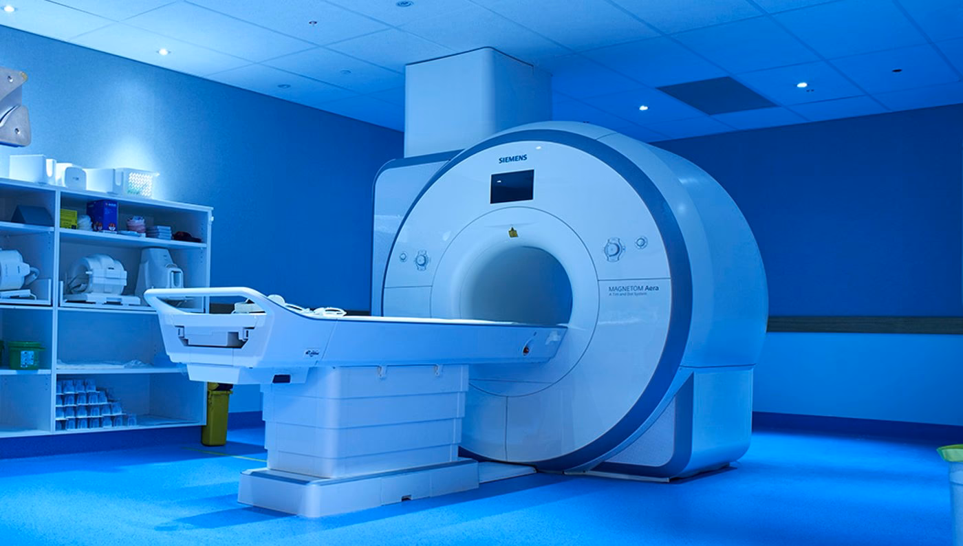 Who is i-Med radiology Peninsula Private Hospital?