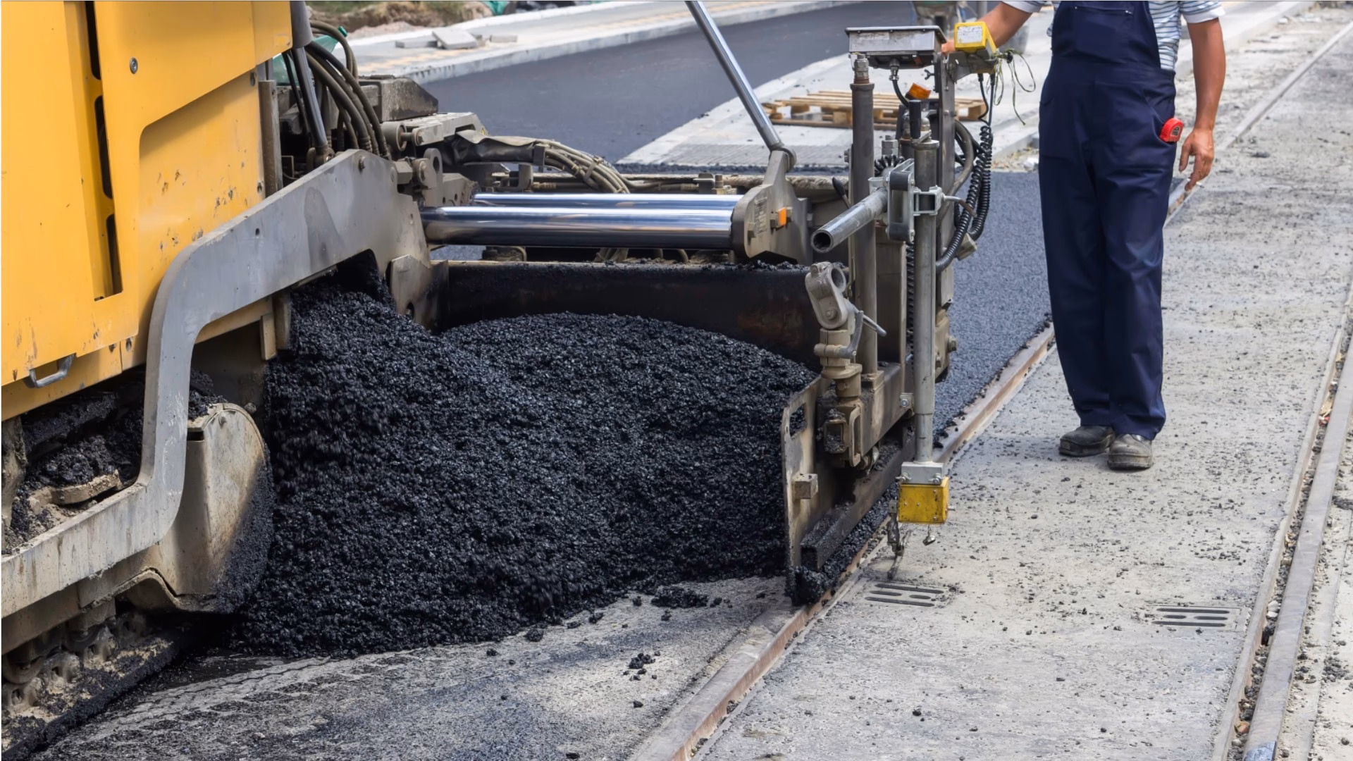 How do I become a piling operative?