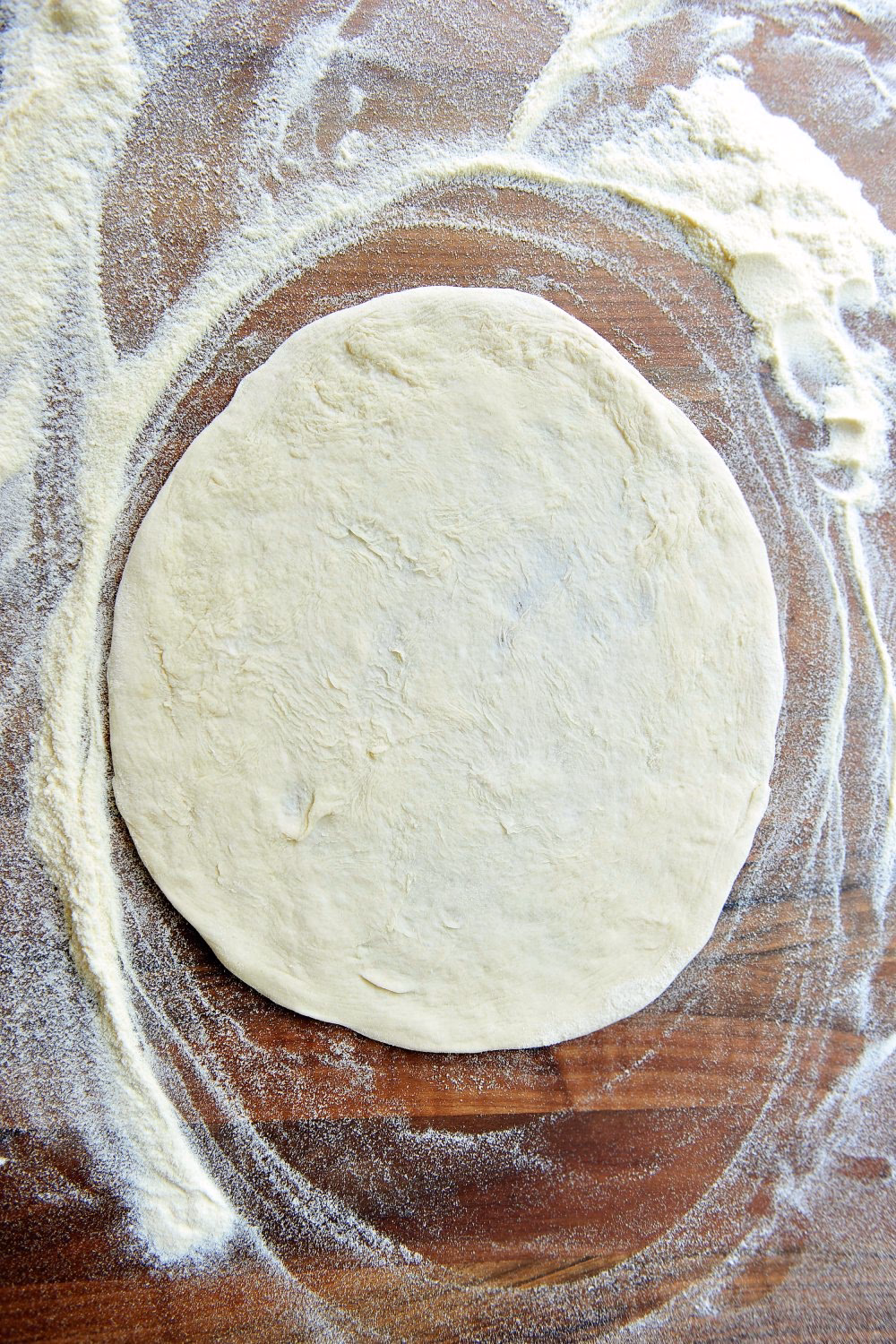 Hoe maak je een pizzadeeg?